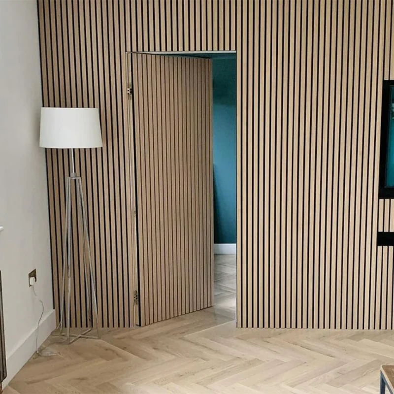 Porte invisible WPC sans cadre