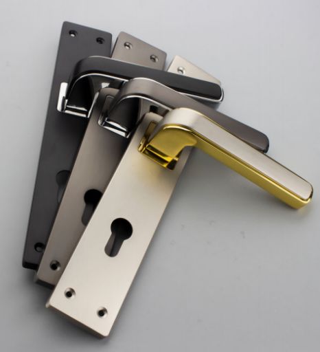 Poignée de porte minimaliste